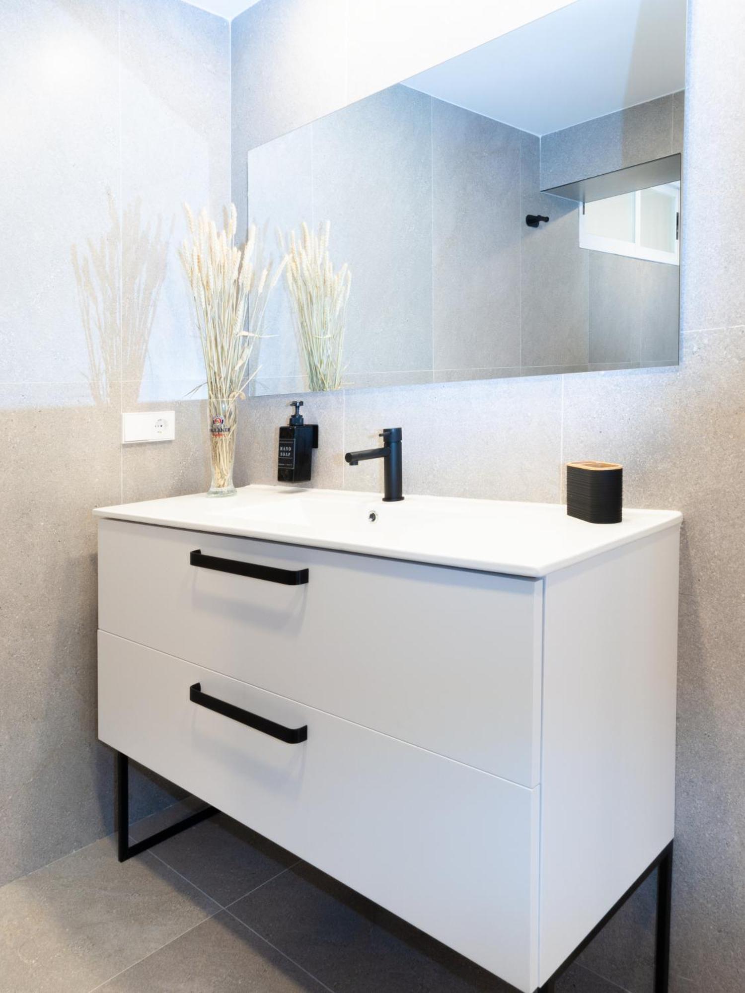 Sohosuites Campello Apartment